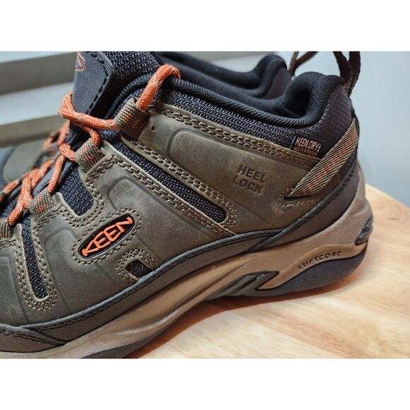 Keen Circadia WP | Men's size 9 | Black Olive / Potters Clay - Picture 12 of 14